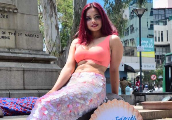 ‘Mermaid’ Shows Her Love for Fish for World Ocean Day